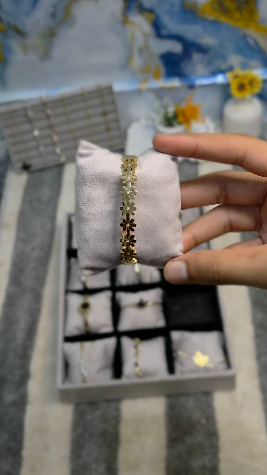 Daisy Chain handcuff