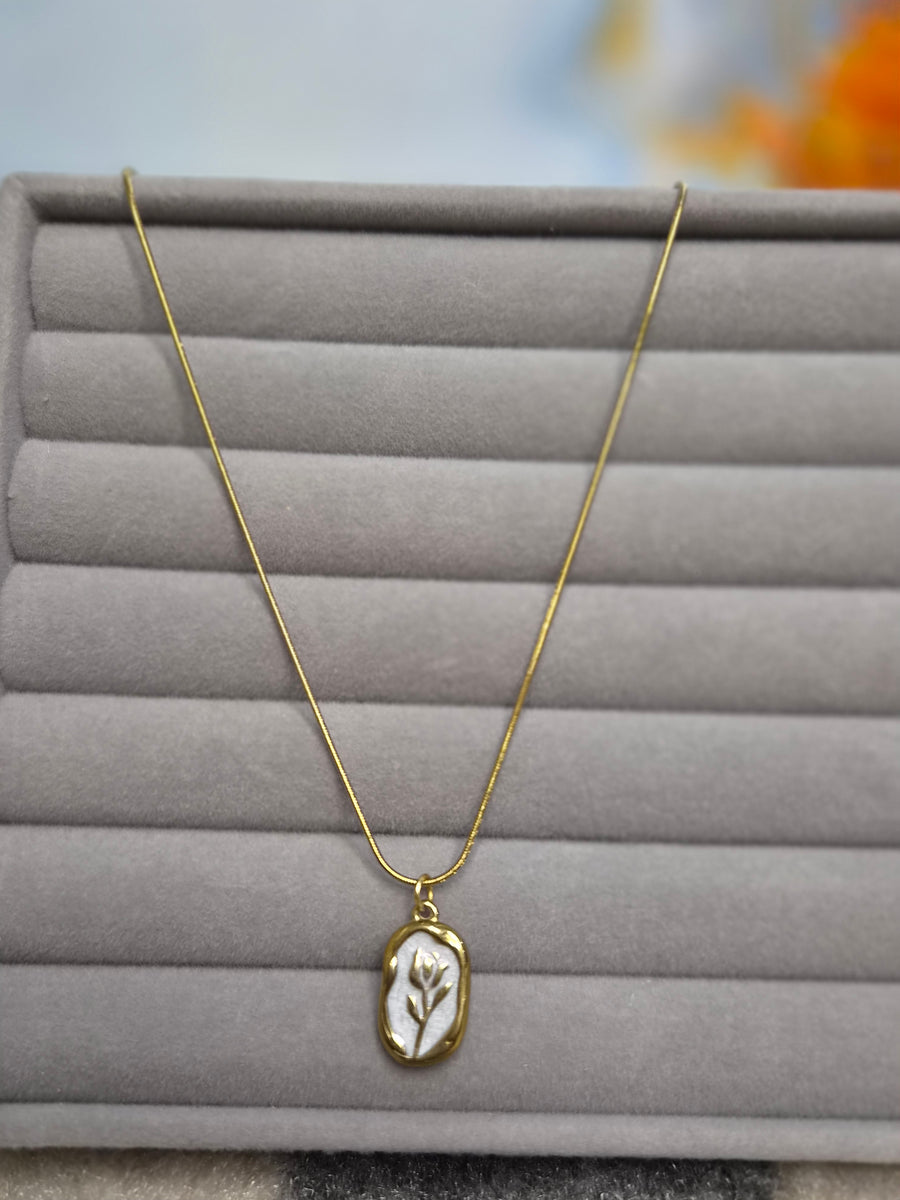 Tulip Pendant Necklace