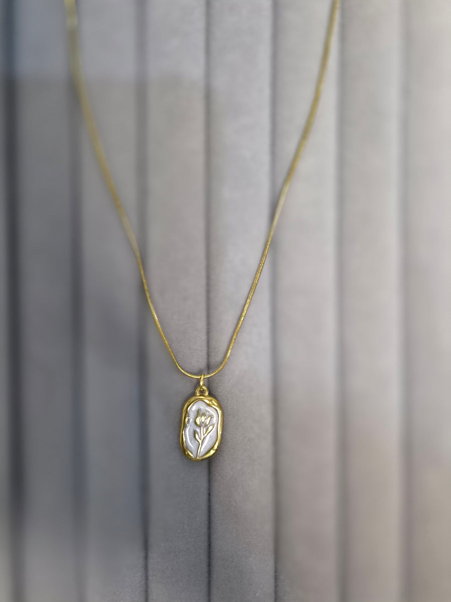 Tulip Pendant Necklace