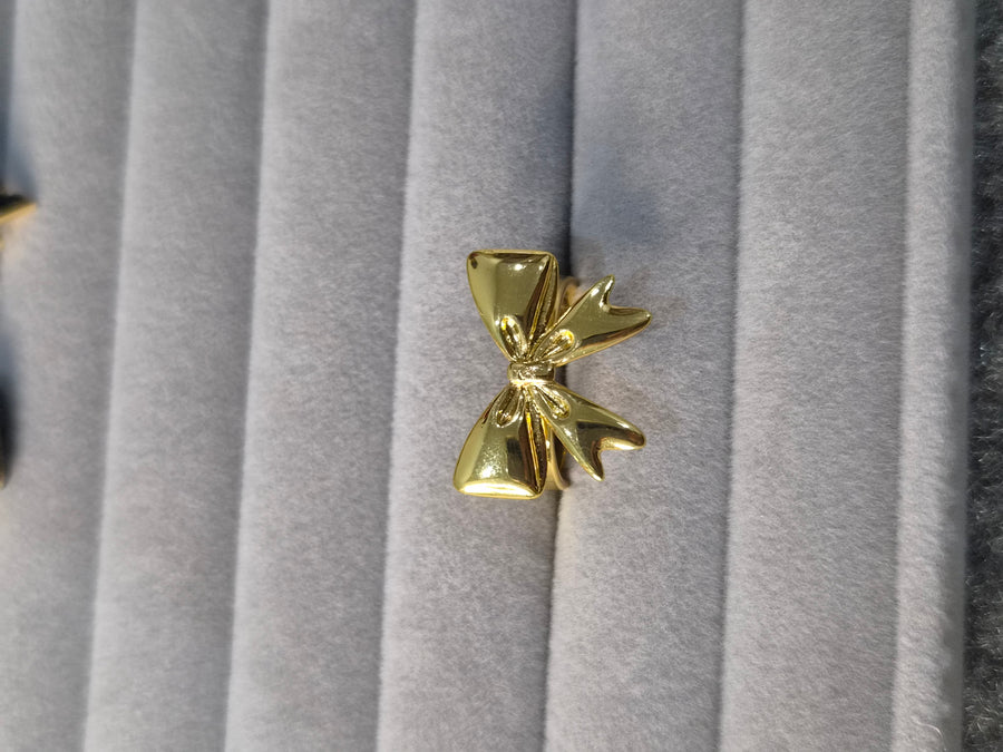 Gold Bow Ring