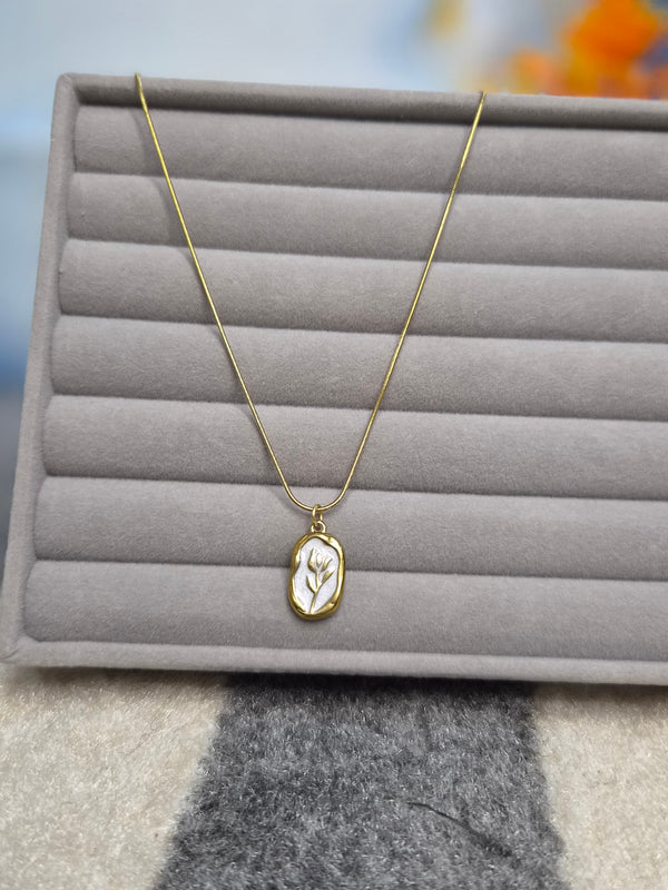 Tulip Pendant Necklace