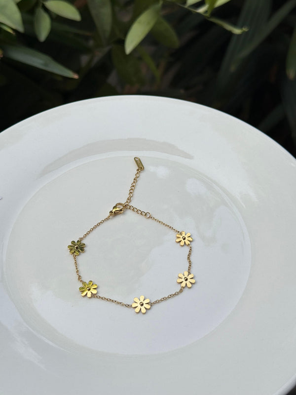 Daisy Chain Bracelet