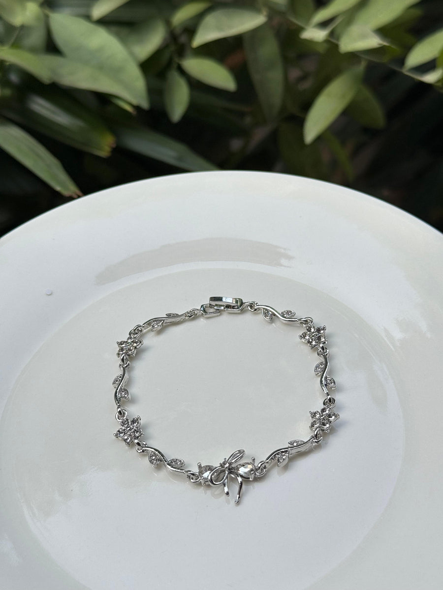 Silver Bow Bracelet