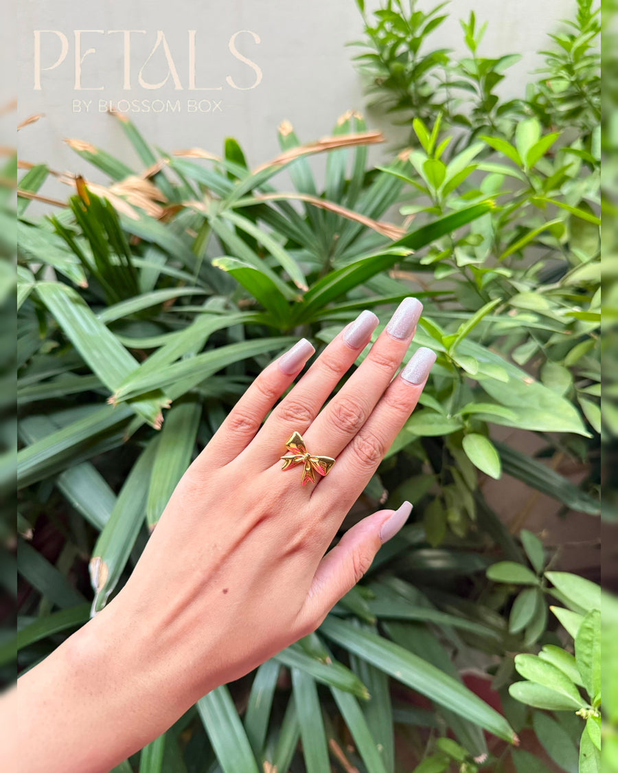Gold Bow Ring